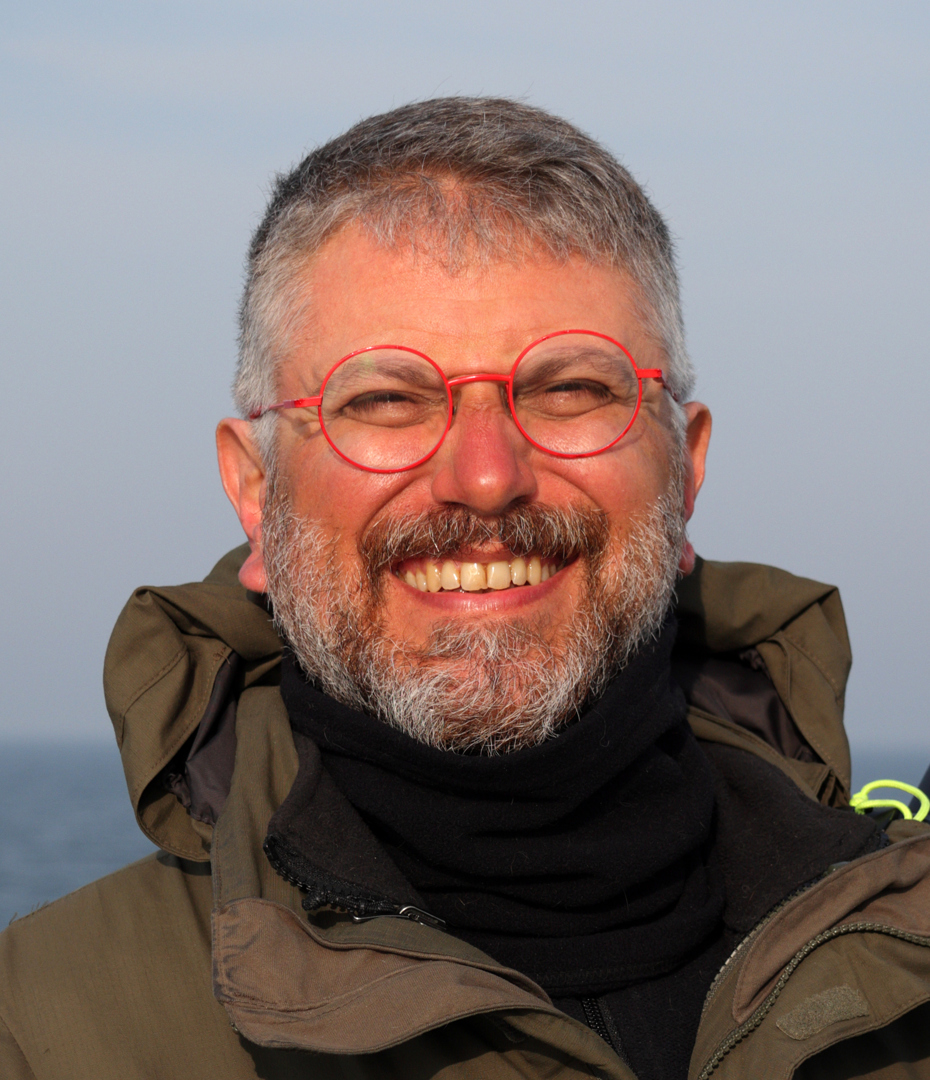 Doç.Dr. Arda M. TONAY  /  Sayman